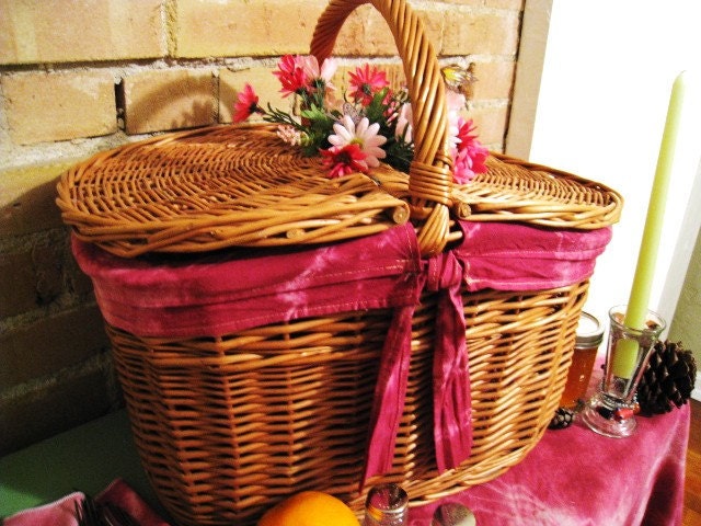 Pretty in Pink Valentine Picnic Basket by SweetPeaPickers on Etsy