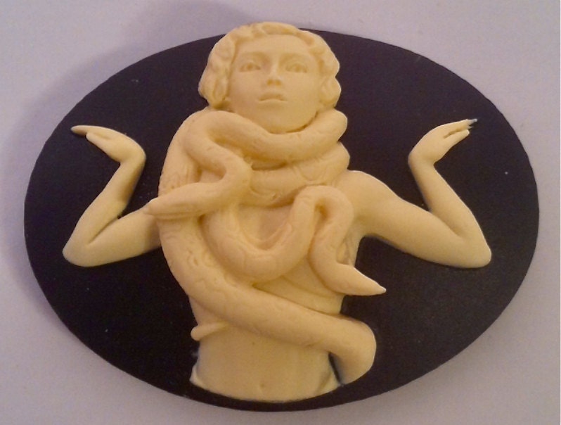 The Snakecharmer Cameos 40x30mm, set of 3
