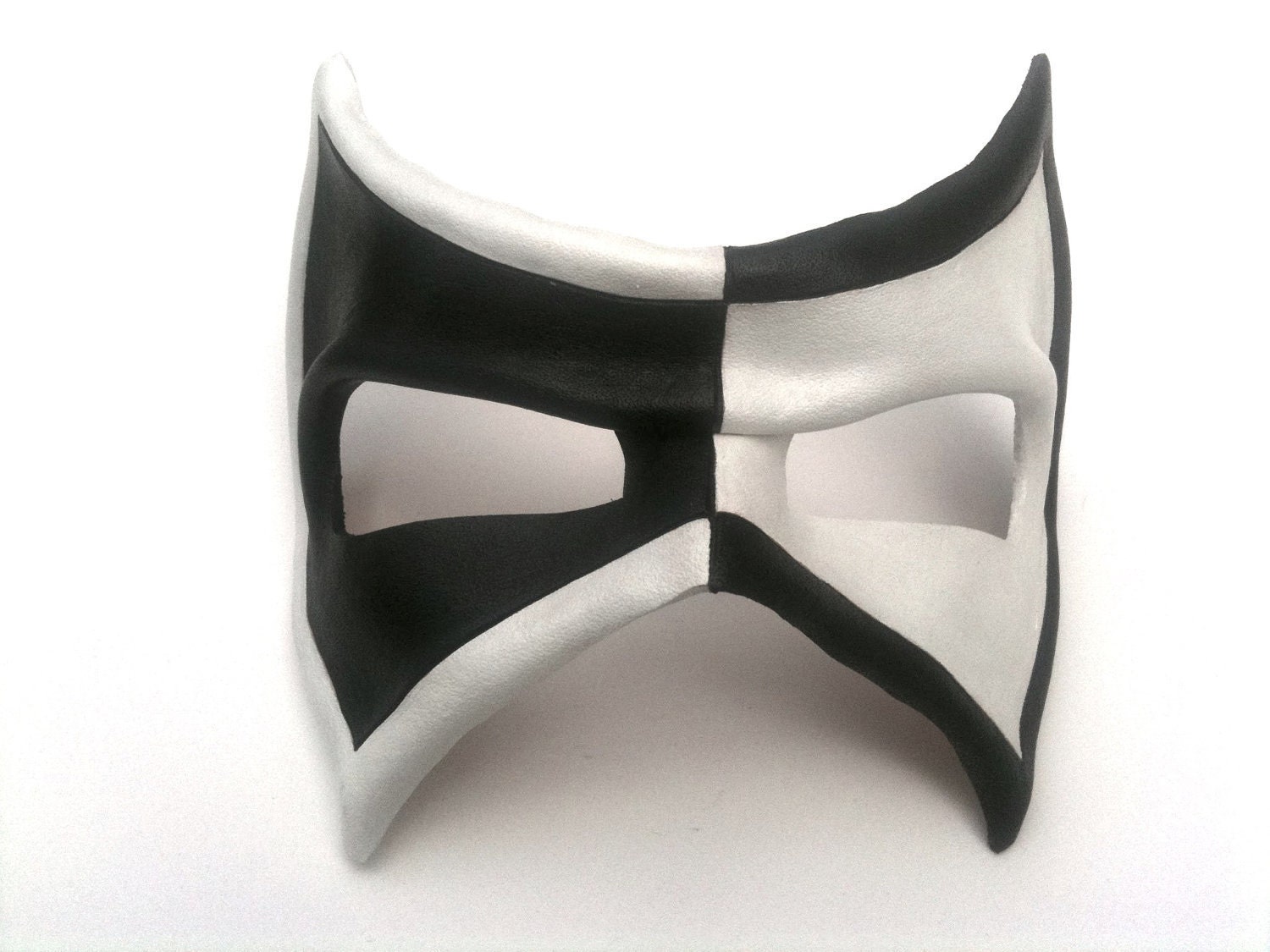 Half and Half Banded Villain Leather Mask