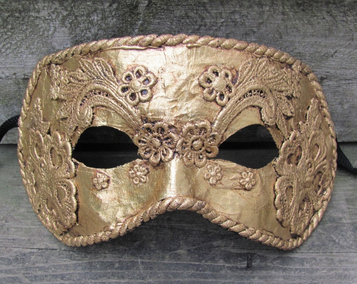 ornate gold Venetian mask, Chloris
