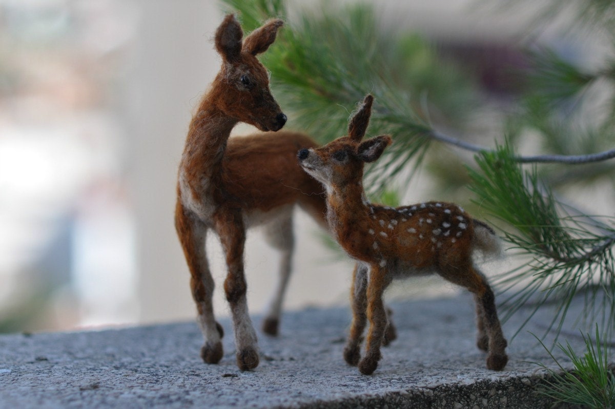 Needle Felted  Wool Animals-  mother-deer and a fawn- Soft sculpture-Collectible artist animals-needle felt by Daria Lvovsky-Made to order