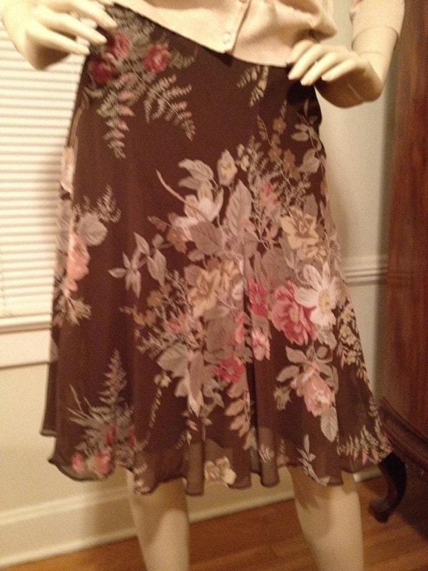Flirty Vintage Lined Flouncy Pull-on Skirt in Rose Floral over Chocolate