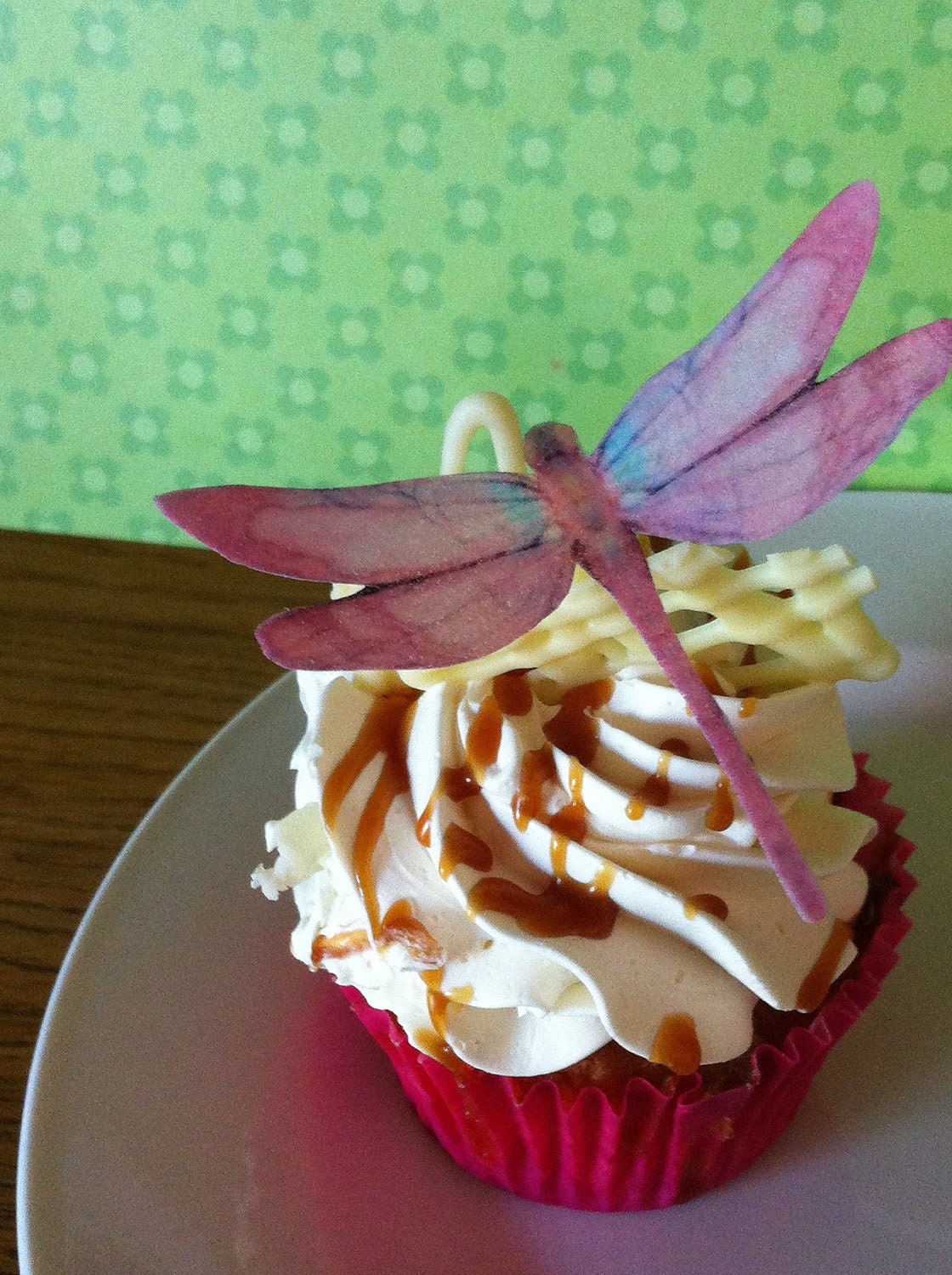 The Original EDIBLE DRAGONFLIES in pink - Cake & Cupcake toppers - Food Accessories