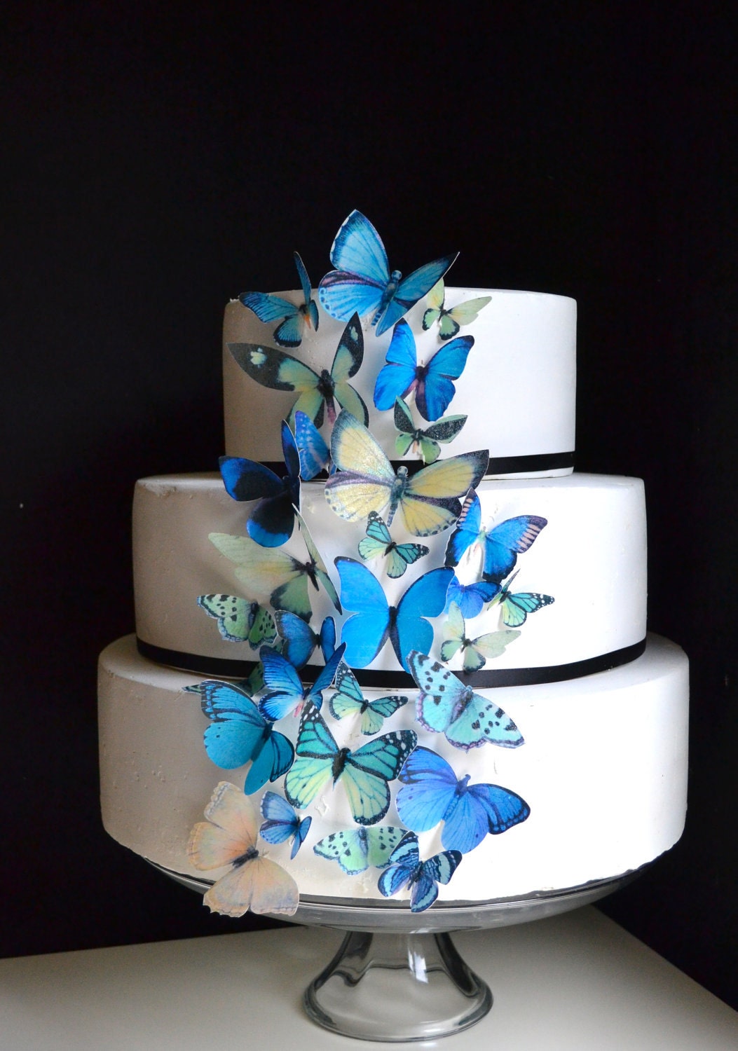 EDIBLE Butterflies The Original - Assorted Blue and Green- set of 30 - Cake & Cupcake toppers - PRECUT and Ready to Use