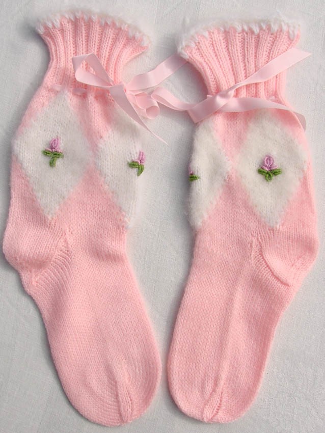 Vintage 1940s Pink Hand Knit Wool & Angora Socks // Size 6