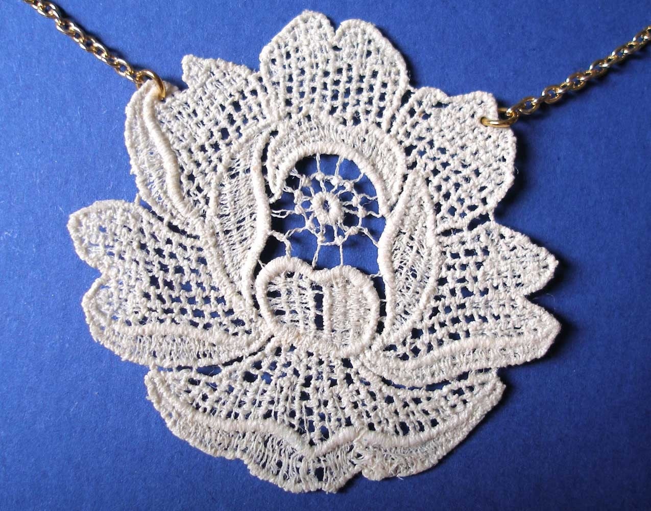 Dove grey flower vintage lace necklace