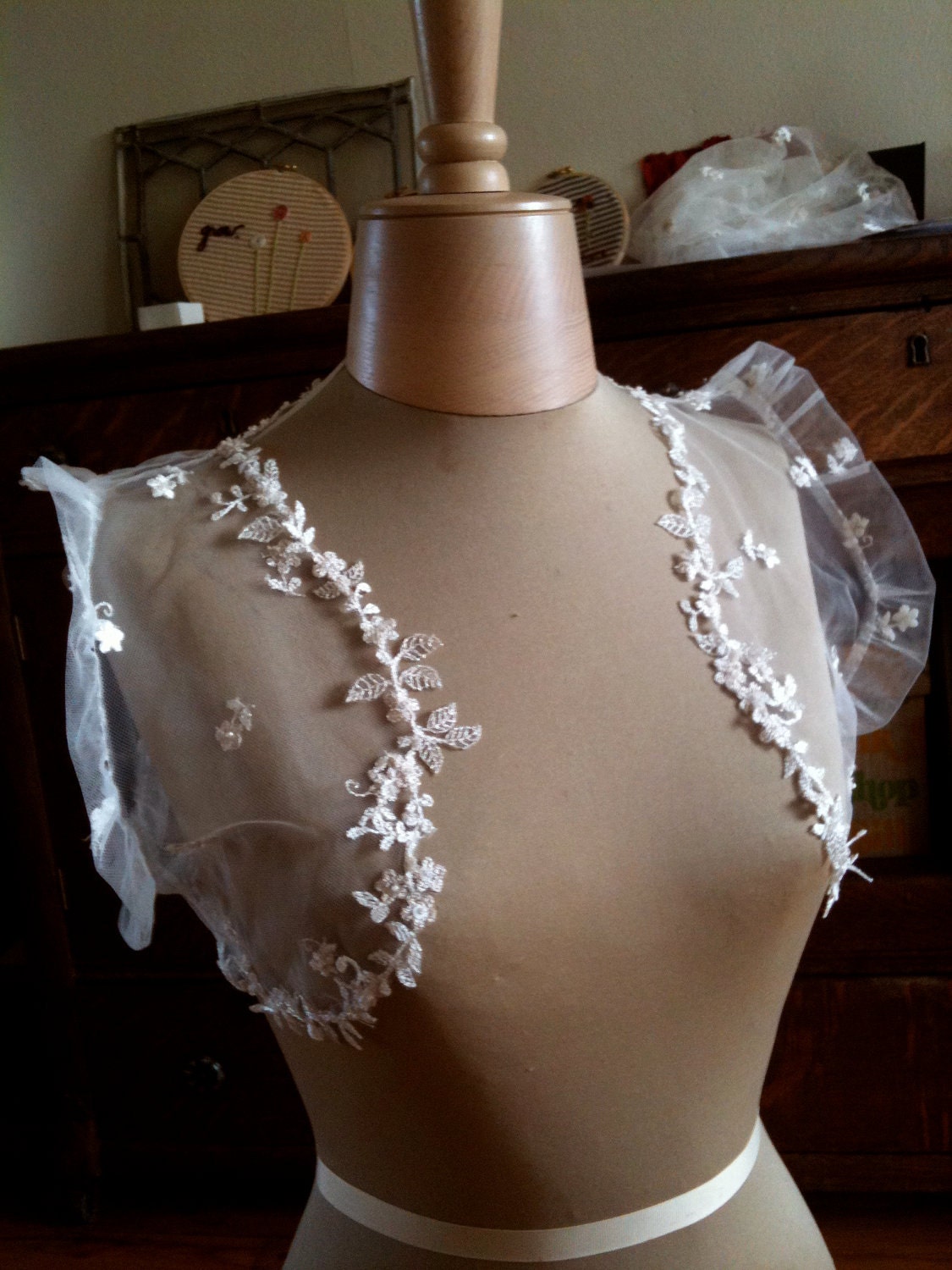 Delicate Lace Bridal Shrug