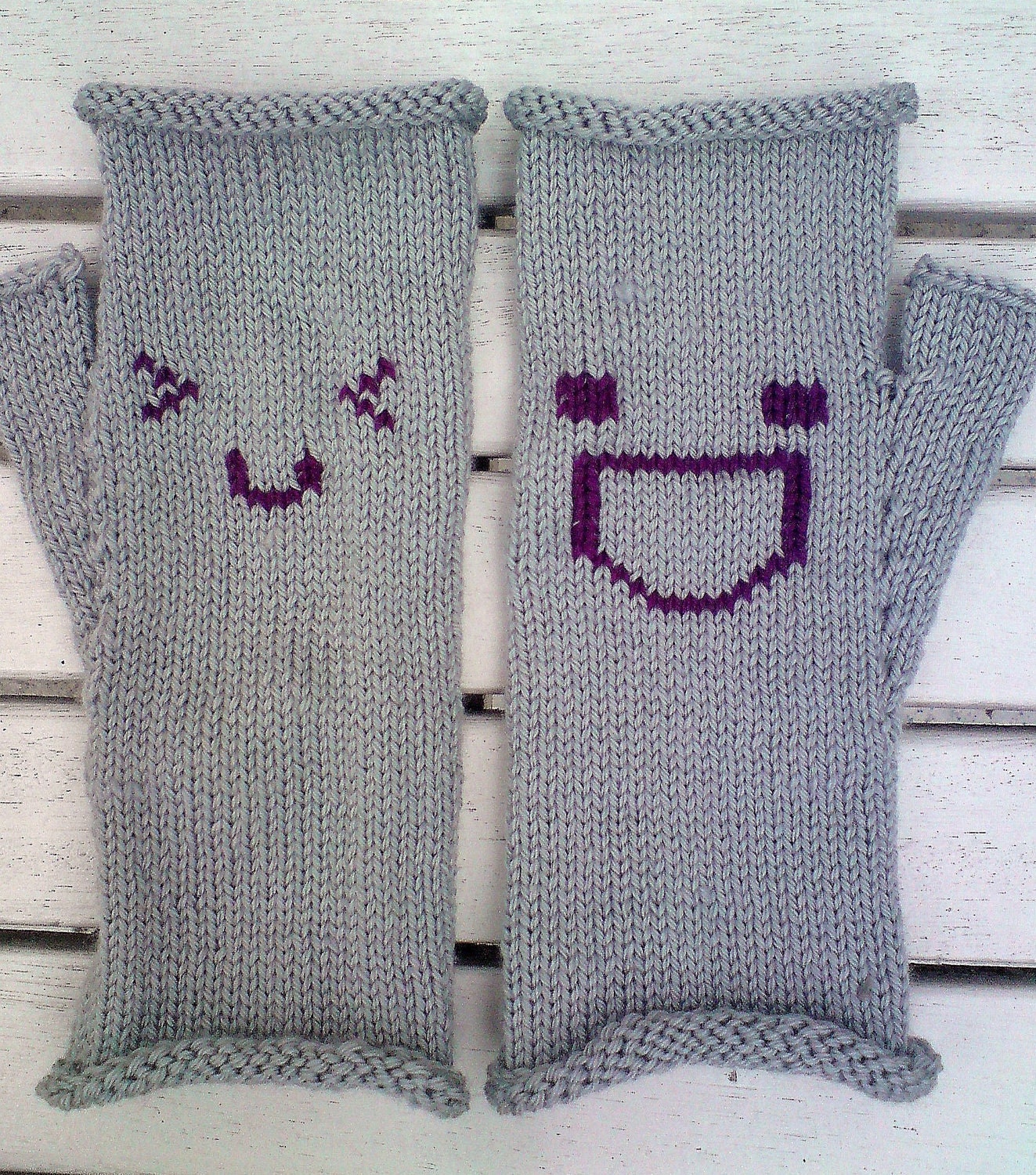 Cute 'n' Happy Emoticon Fingerless Gloves - Fingerless Mittens - "Life is Good" Gloves - Women and Teens - Accessories - Gloves & Mittens