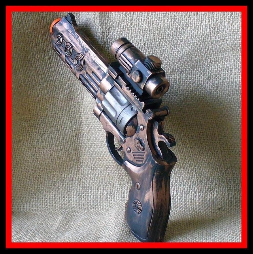 Steampunk cyber gothic gun pistol laser LARP Prof. Von Kreuzenberg gun tool to another dimension