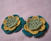 Appliques 2 hand crocheted flowers 2.5 inch embellishment sew on cotton green yellow