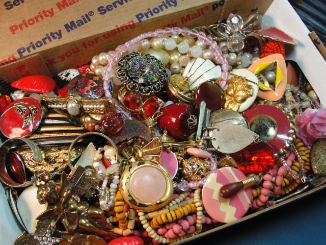 Vintage JEWELRY Pink Red DESTASH Lot Small Flat Rate Box 2 lbs