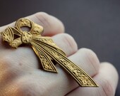 Giftwrap Bow Statement Knuckle Ring in Raw Brass, Custom Size
