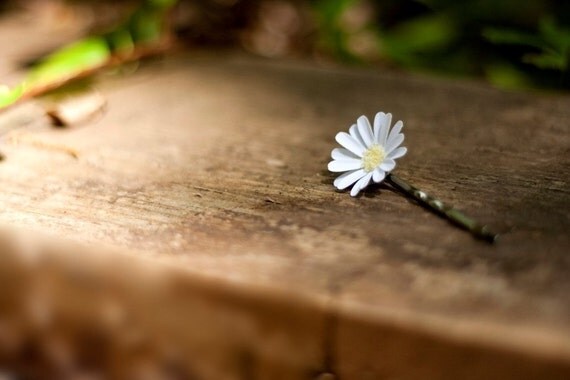 set of 3 medium daisy hair pins - paper flower accessories for everyday or special event