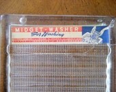 Vintage Children's Midget-Washer Candy Container.  Circa 1930s