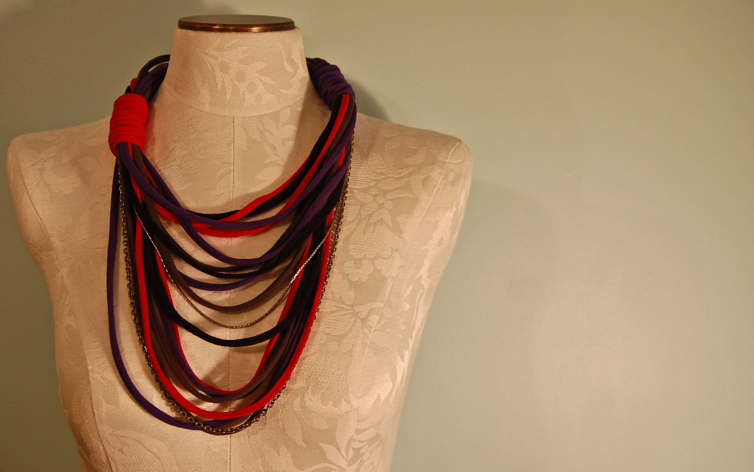 T-Shirt Scarf Chain Embellishments