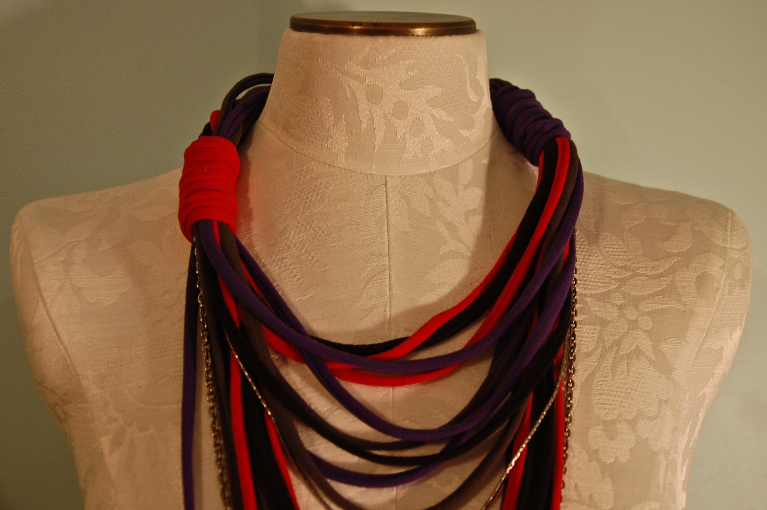 T-Shirt Scarf Chain Embellishments