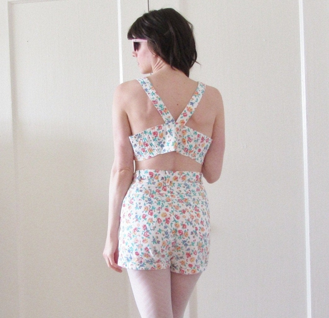 summer bra shorts set . two piece floral gitanoe beach wear .medium .sale