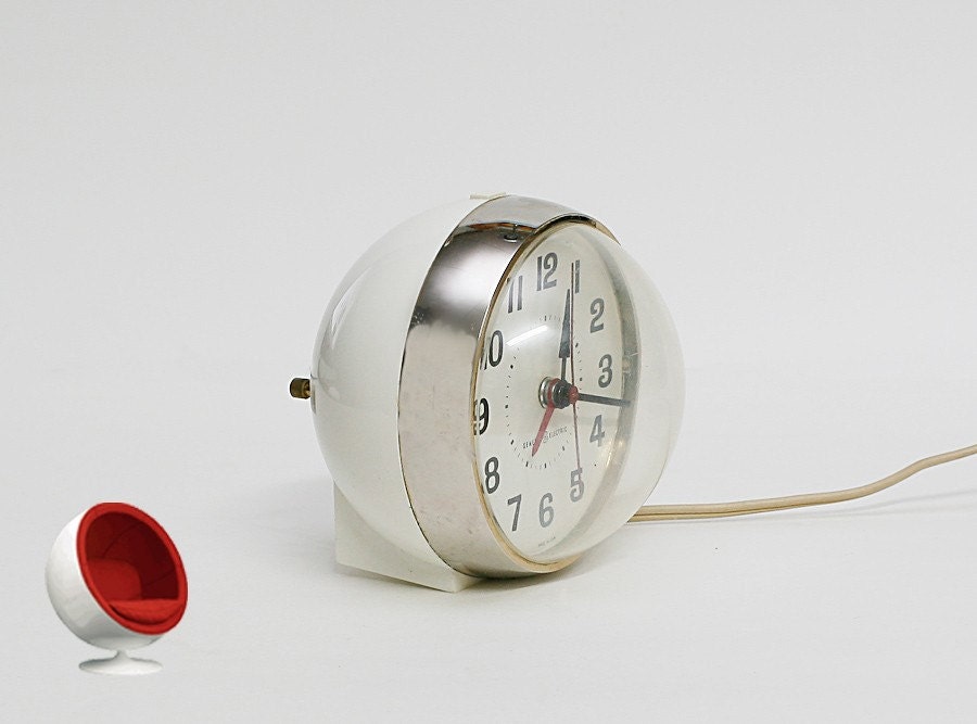 RESERVED for Joao - Vintage Retro General Electric Sphere Alarm Clock