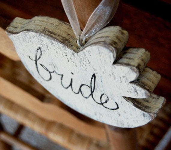 Lovebird Vintage Wedding Sign Bride Groom Wood Birds Decoration