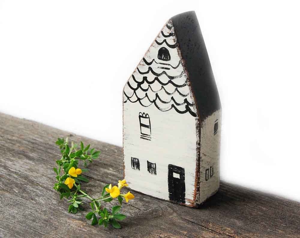 House secret money hider wooden sculpture - Vintage White - customized