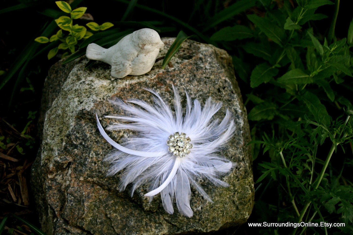 White Round Feather Veil Comb and Fascinator