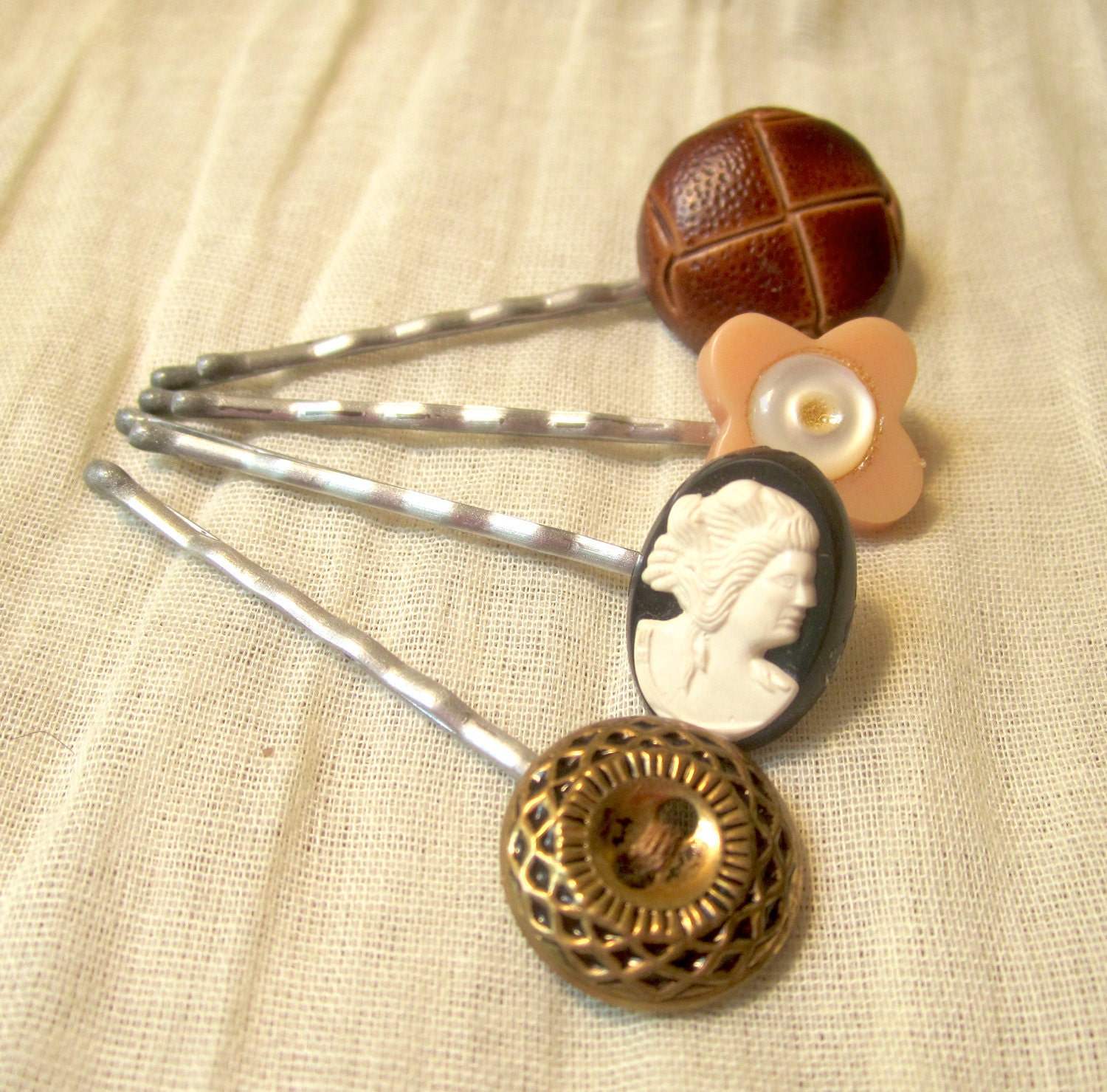 Attic Treasures Button Bobby Pin Set