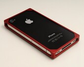 The EXO9 Minimalist iPhone 4S case in Red