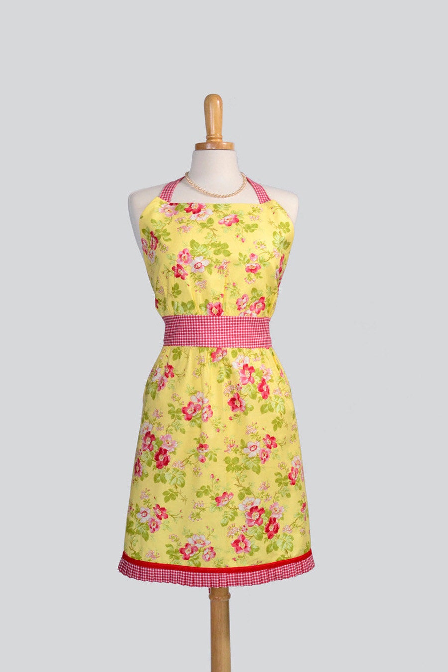 Retro Womens Bib Apron , Romantic Wandering Roses On A Yellow Background Perfect for Spring and Summer Soirees