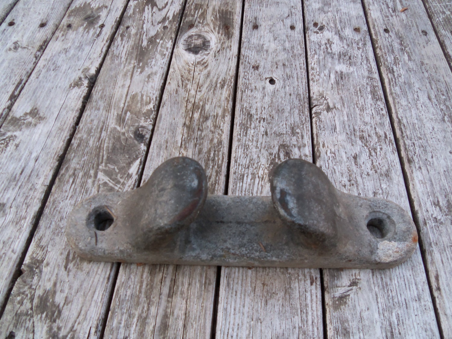 Old Boat Dock Cleat, use or Nautical Decor weights 10.6 pounds