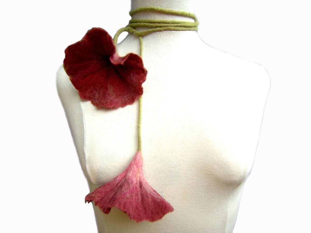 Felt Necklace, Felted Dusky Pink Flower Necklace