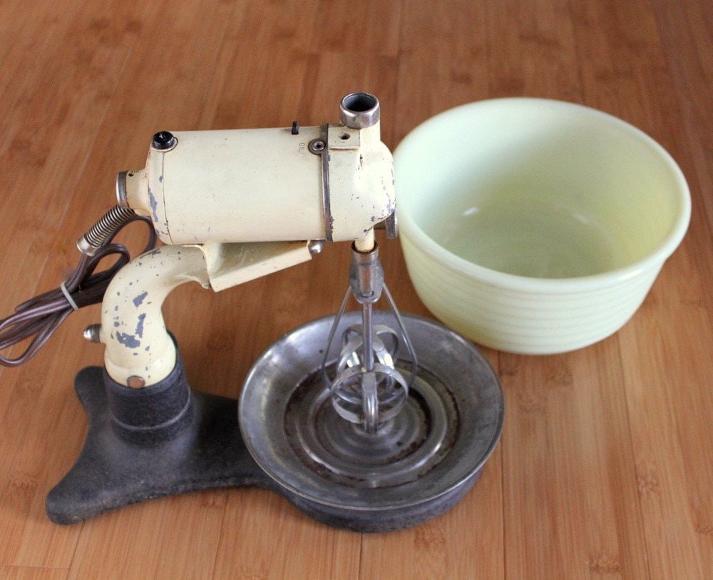 RARE Antique 1930s Hamilton Beach Stand Mixer and by UptownVintage