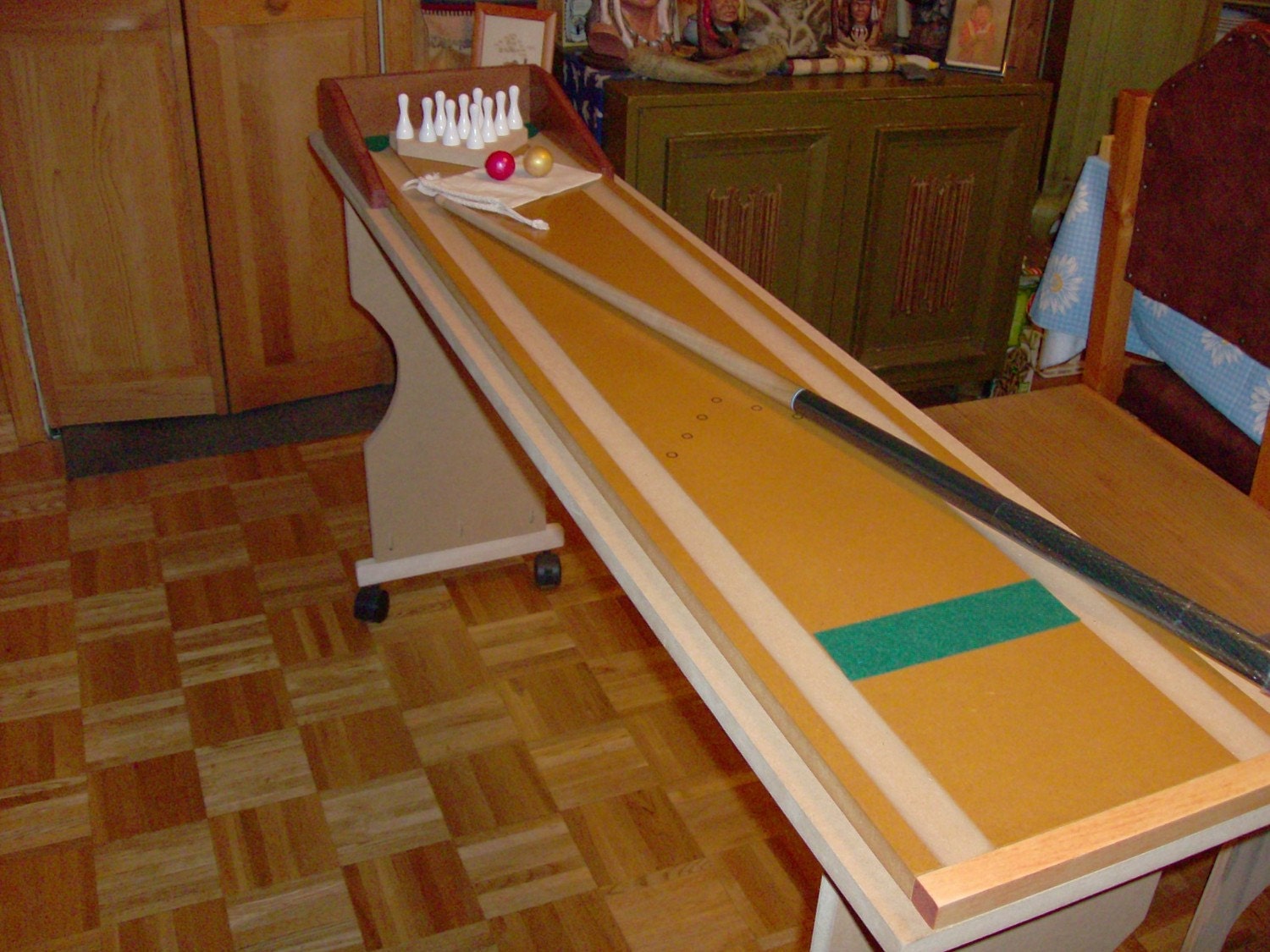 Cue Bowling - Championship Table Top Bowling Game