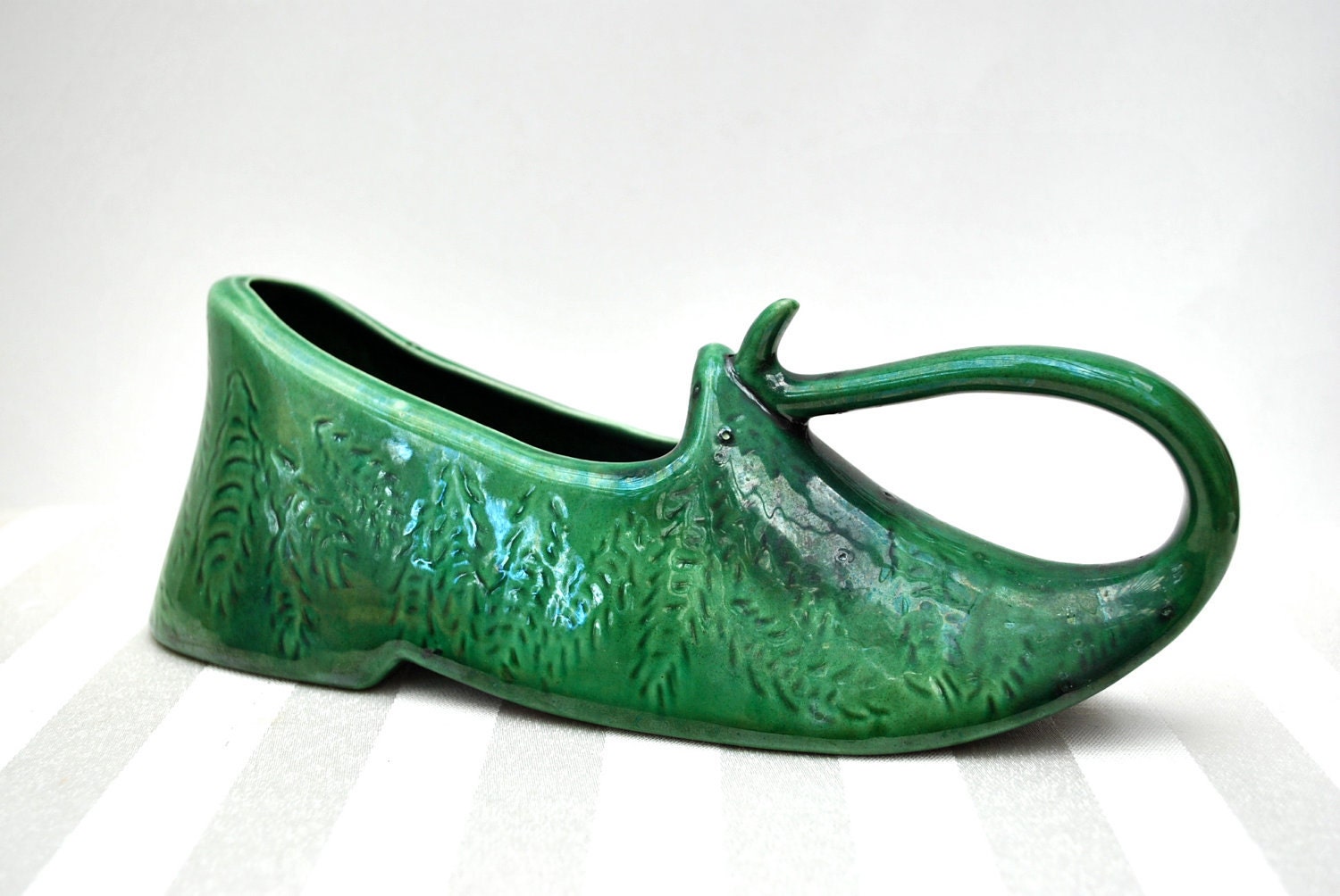 Vintage green Aladdin slipper planter 1960s pointed toe shoe