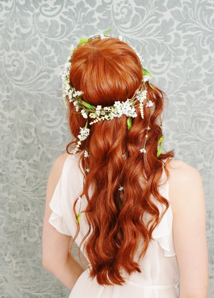 Wreath, whimsical white floral crown, wedding head piece, medieval circlet - Isolde