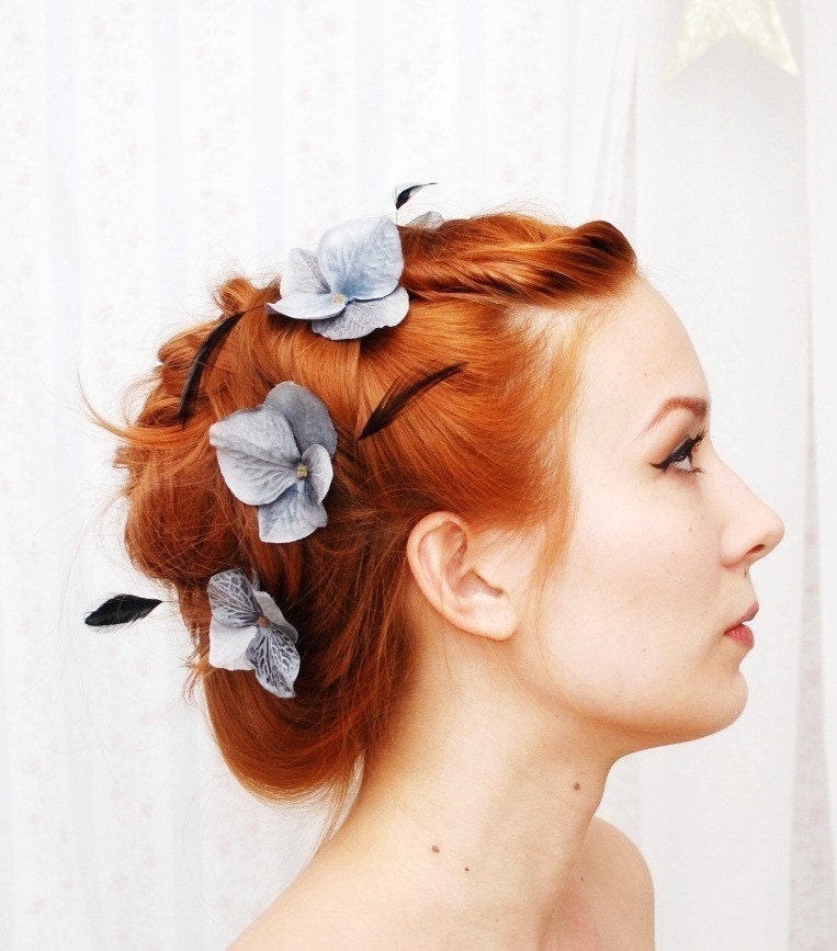Flower bobby pins, floral hair pins, hydrangea and feather clip set - Night whisp