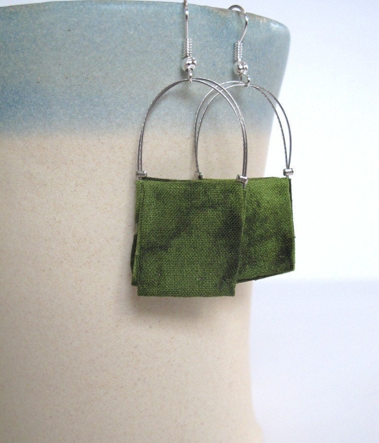 Seaweed green - IN THE SQUARE- Origami hand folded fiber earrings