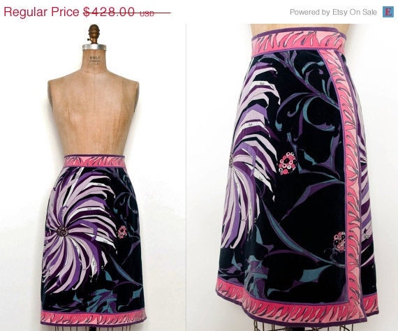 s a l e vintage 1960s skirt / 60s emilio pucci velvet skirt (extra small)