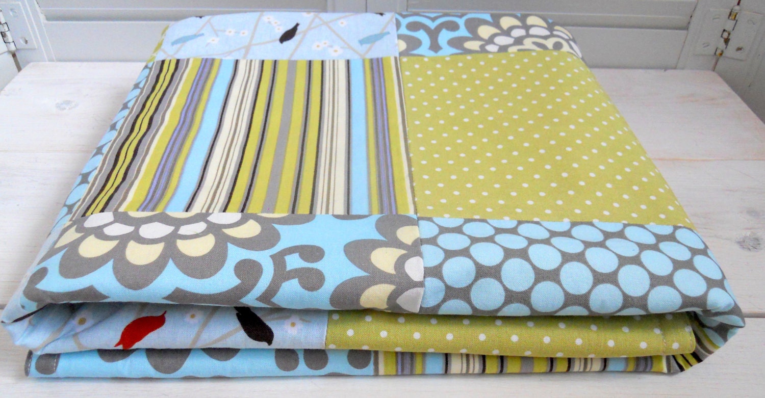 CLEARANCE 30% OFF - Patchwork Fleece Baby Blanket - Boy or Girl - Lime Green and Blue Birds