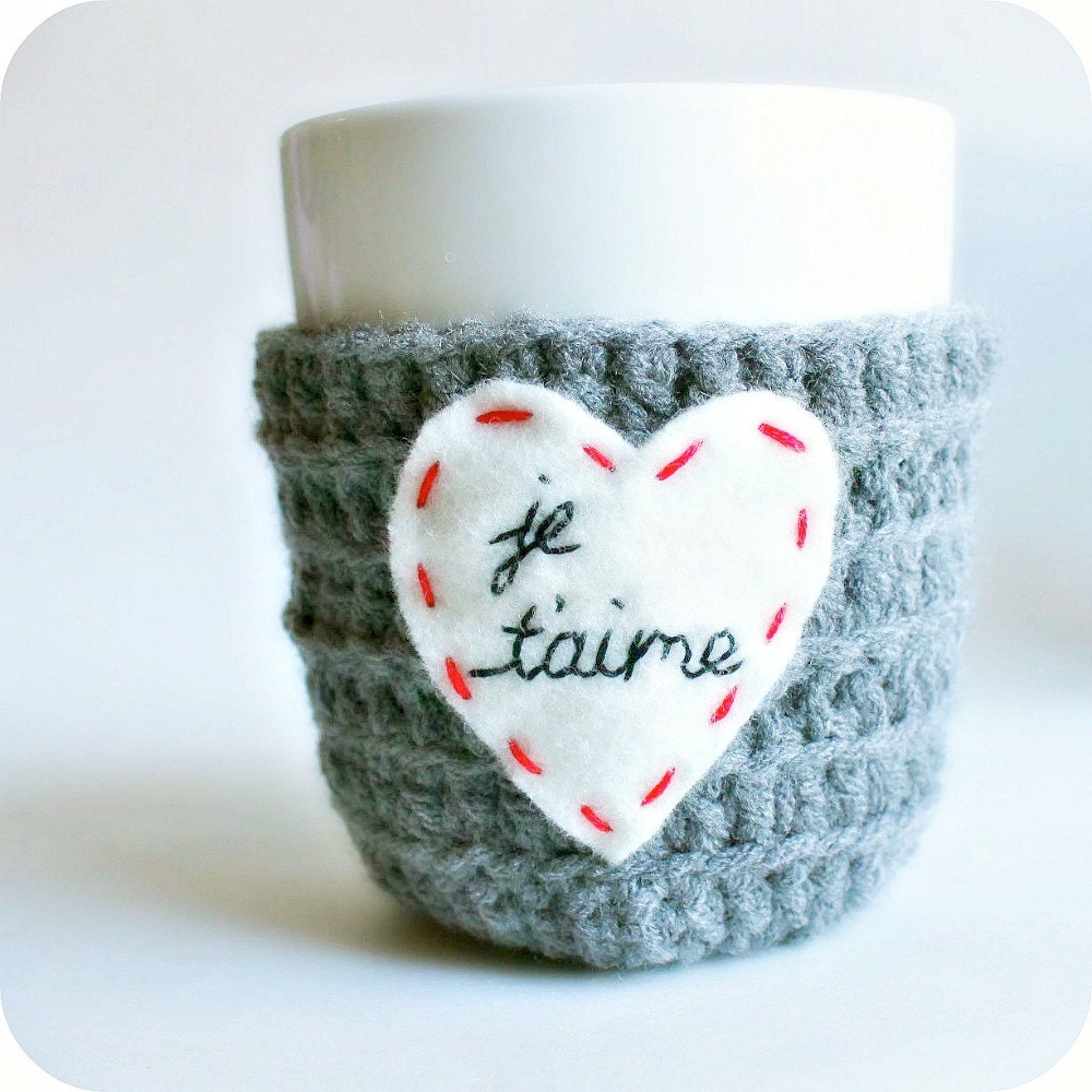 Coffee Mug Cozy love heart french Paris red white gray crochet cover