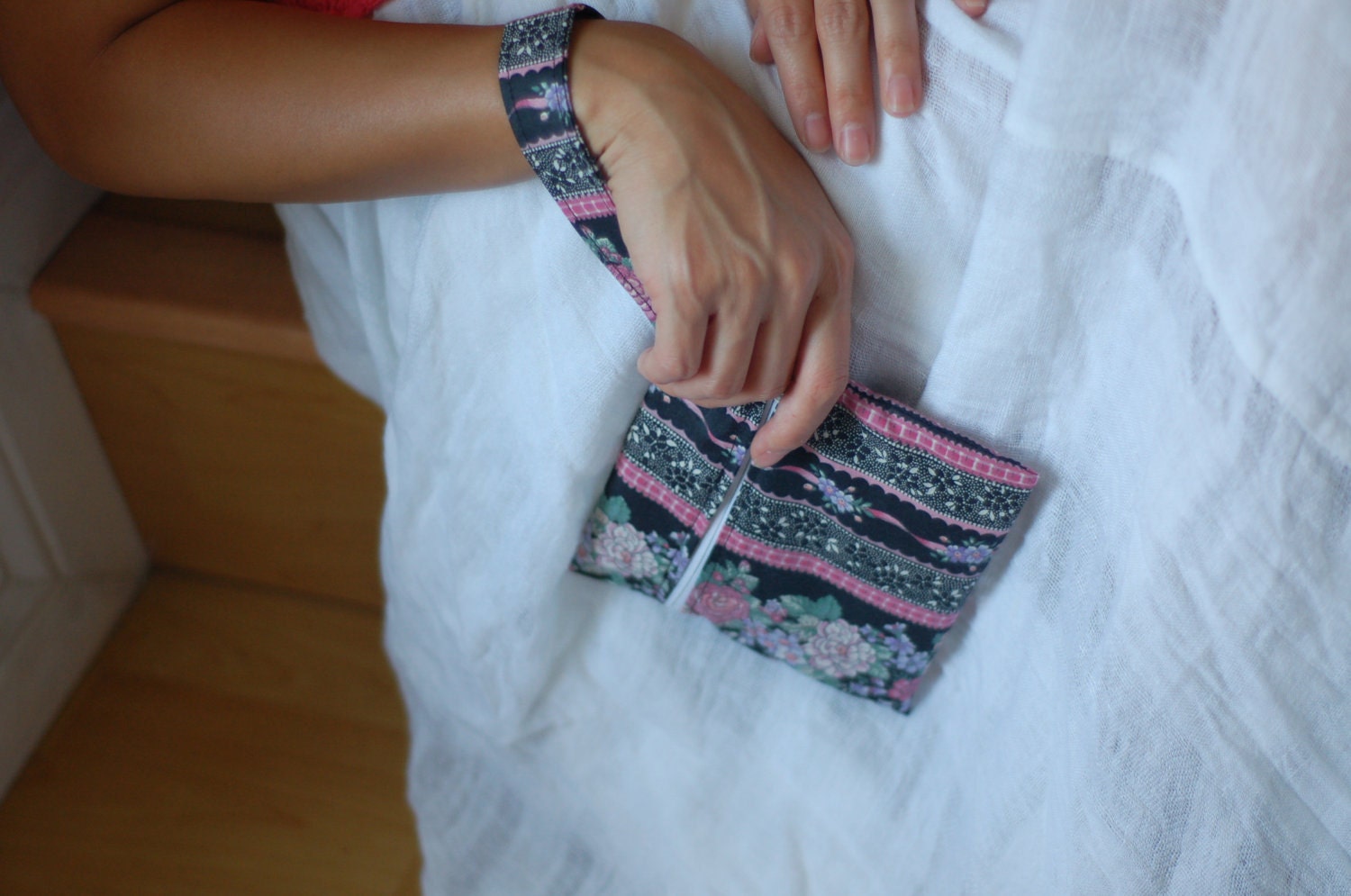 Vintage Fabric miniWristlet