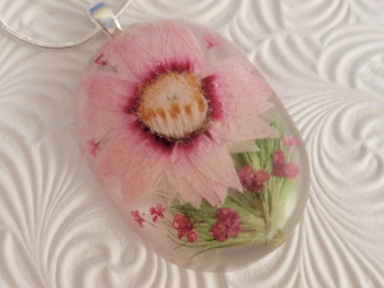 RESERVED FOR SARA-Pretty in Pink-Pressed Flower Resin Oval Ombre Pink Daisy Pendant Wispy Grasses, Alyssum, Heather, and Queen Anne's Lace