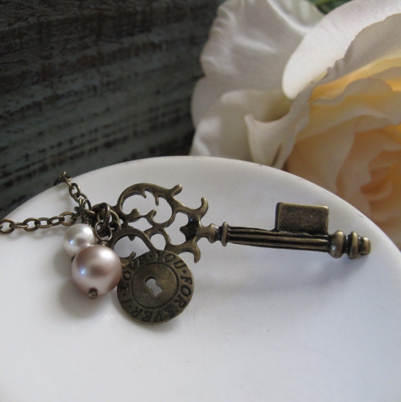 Antique Skeleton Key Necklace, Long Necklace Vintage Inspired, Key Padlock and Pearls Necklace - FOREVER LOVE