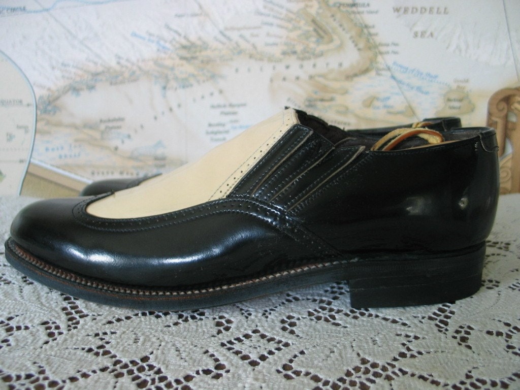 Vintage STACY ADAMS CLASSIC 2 Tone shoes loafers by MsMoxieVintage