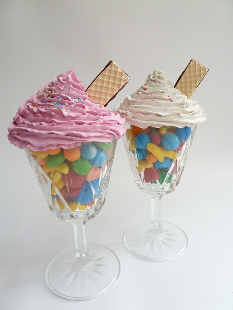 kitchen Cannisters set of 2 Cupcake ice cream cone CANDY LAND glass Alice in wonderland retro vintage( first birthday party, bridal ,baby shower favor bakery,girls room, wedding,coffee shop) - pink and white Icing unique gifts for the holidays and hostess