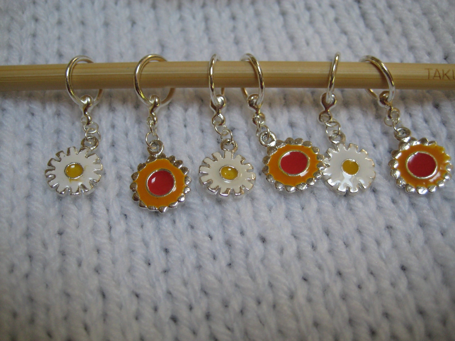 Daisy Flower Stitch Markers