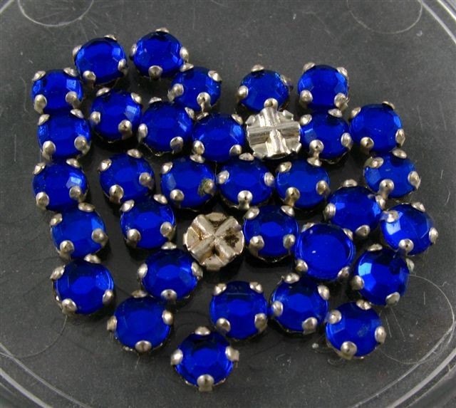 Vintage 4mm Rose Montee 2 hole sew ons - Midnight Blue/ Silver Setting