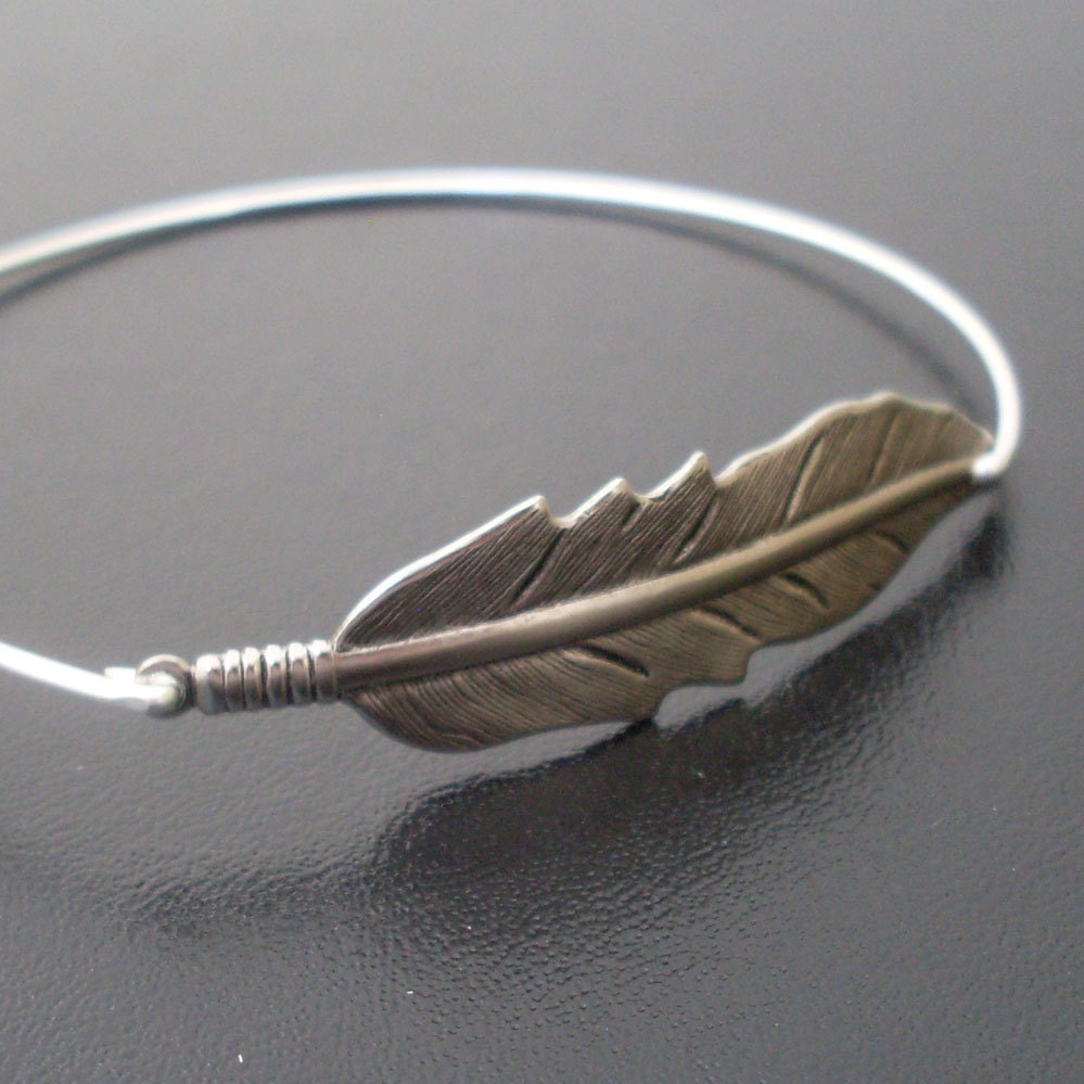 Silver Feather Bracelet, Feather Bangle, Silver Feather Jewelry, Nature Inspired Jewelry, Feather Charm Bracelet, Nature Theme Jewelry