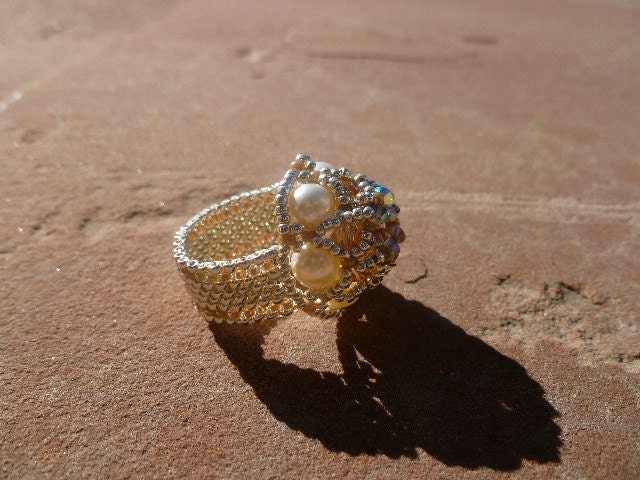 Swarovski Faux Ivory Pearl Cluster Ring