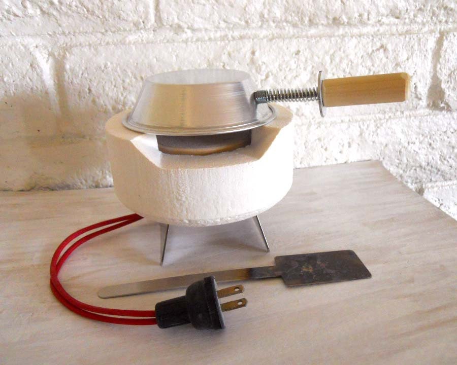 Ultralite Beehive Jewelry Kiln for Granulation by EJPmenagerie