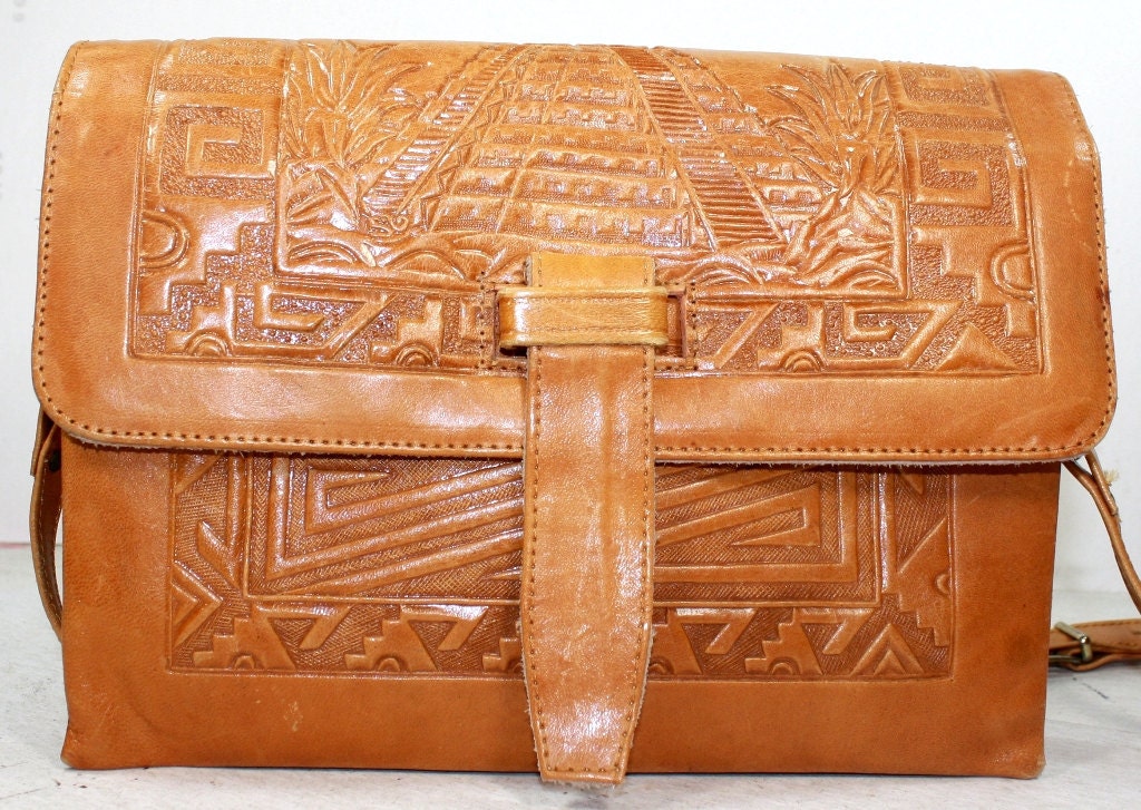 Vintage Retro brown tan hand tooled leather purse hand bag tote box shape medium woven many pockets